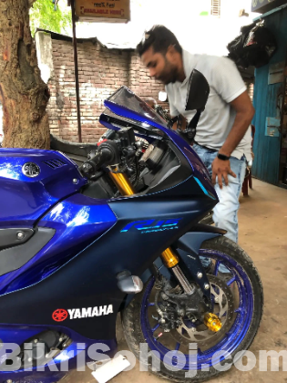 Yamaha R15  Official Version 4